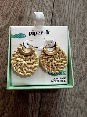 piper•k Natural Woven Hoop Earrings with Gold Accent